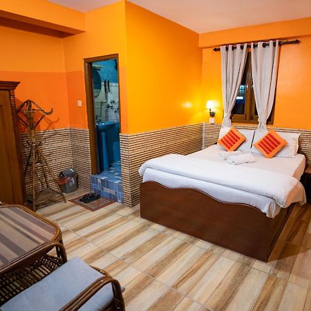 Zostel Pokhara Hostel Luaran gambar