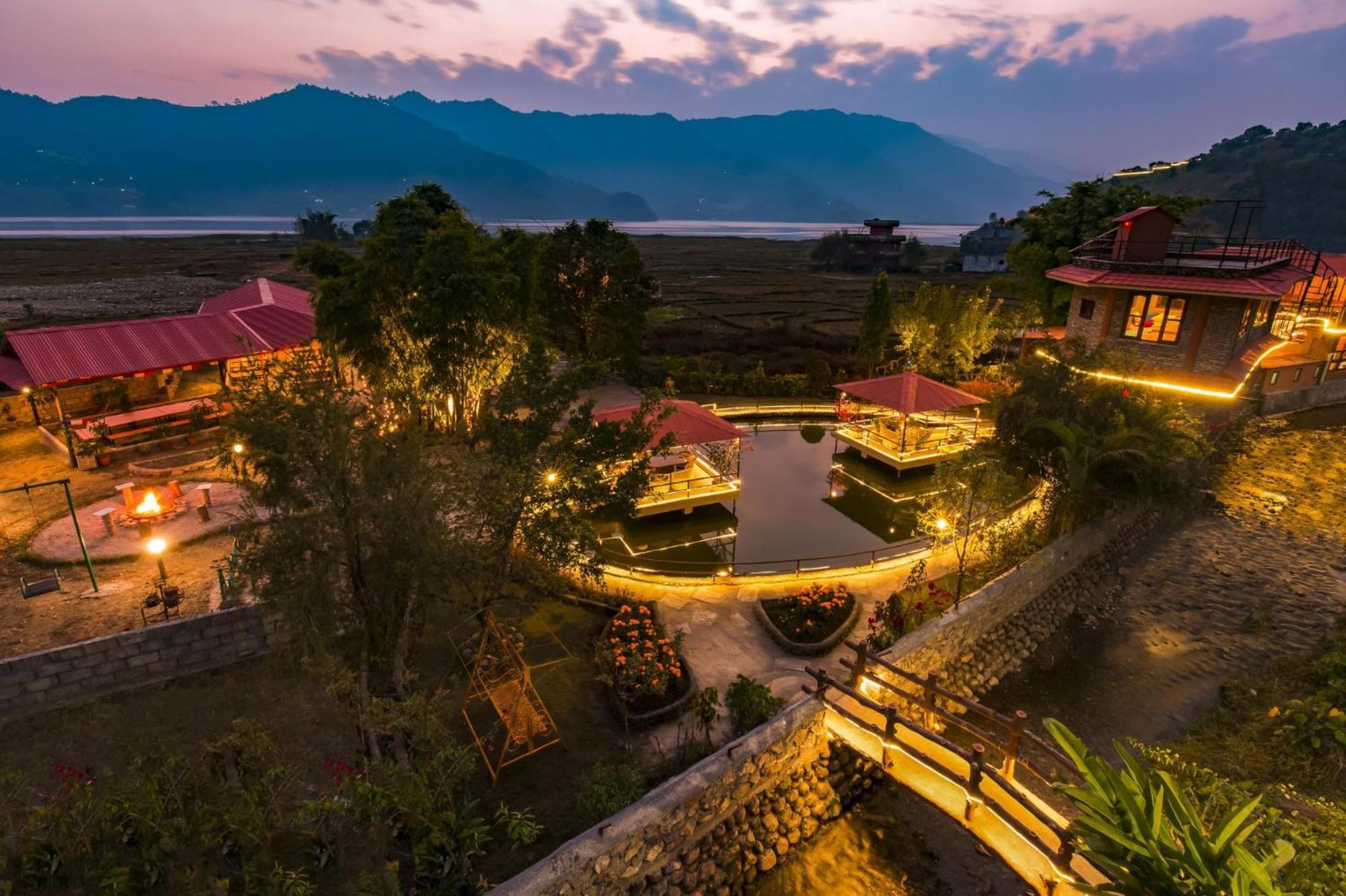 Zostel Pokhara Hostel Luaran gambar